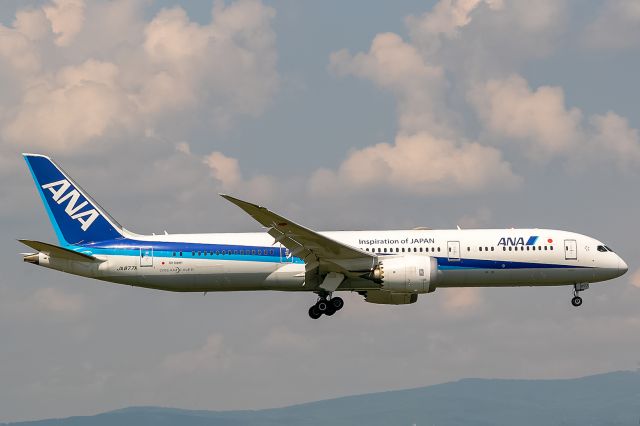 Boeing 787-9 Dreamliner (JA877A)