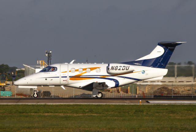 Embraer Phenom 100 (N82DU)