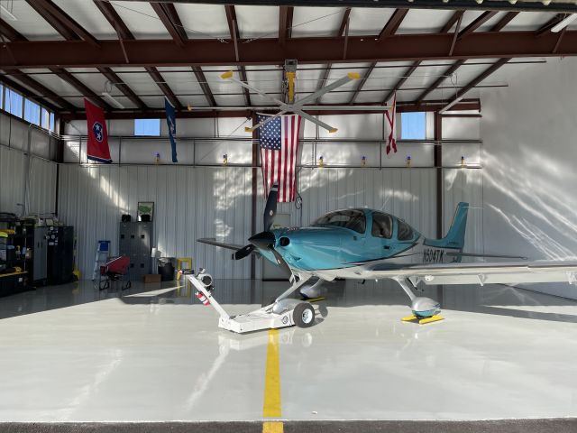 Cirrus SR22 Turbo (N504TK)