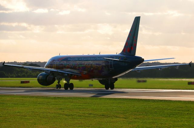 Airbus A320 (OO-SNF)