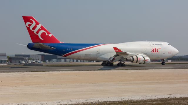 Boeing 747-200 (ER-JAI)