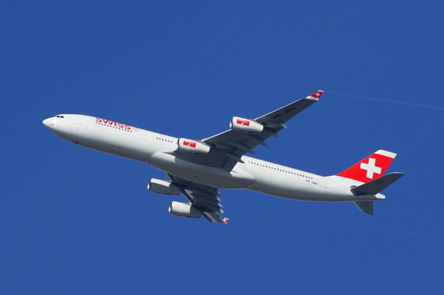 Airbus A340-300 (HB-JMA)