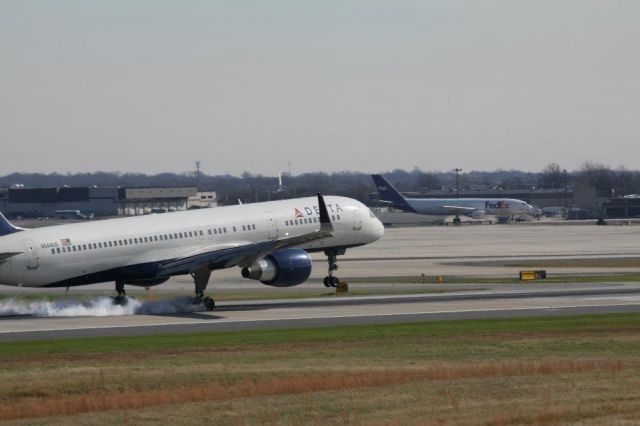 Boeing 757-200 (N544US)