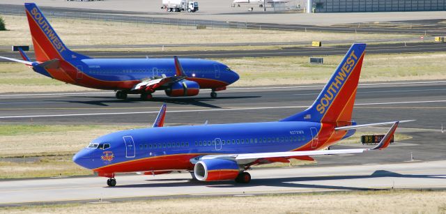 Boeing 737-700 (N279WN) - Southwest Airlines Boeing 737 Taxing at Portland International Airport.