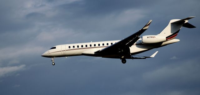 BOMBARDIER BD-700 Global 7500 (N178QS) - This 2022 Bombardier Global 7500 is about to touch down in the Spring of 2025.