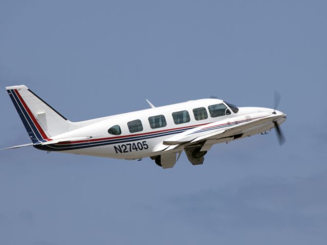Piper Navajo (N27405)