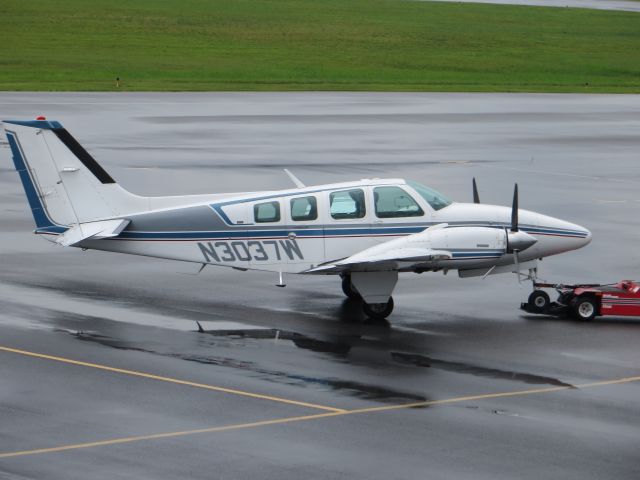 Beechcraft Baron (58) (N3037W)