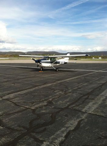 Cessna Skyhawk (N819CM)