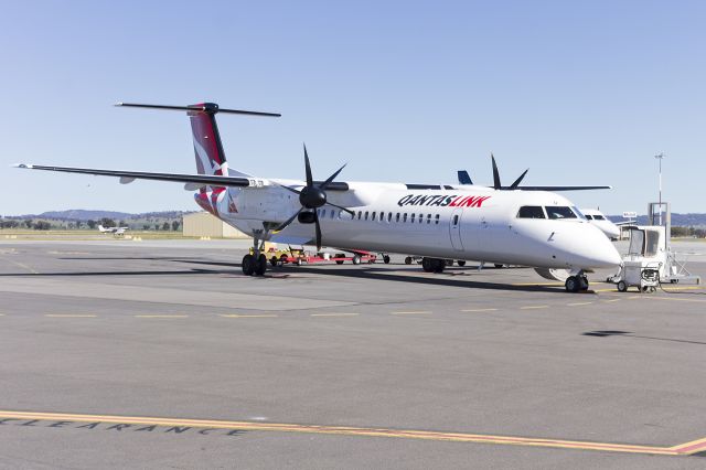 de Havilland Dash 8-400 (VH-LQQ) - QantasLink (VH-LQQ) Bombardier DHC-8-402Q parked in Bay 4 at Wagga Wagga Airport .