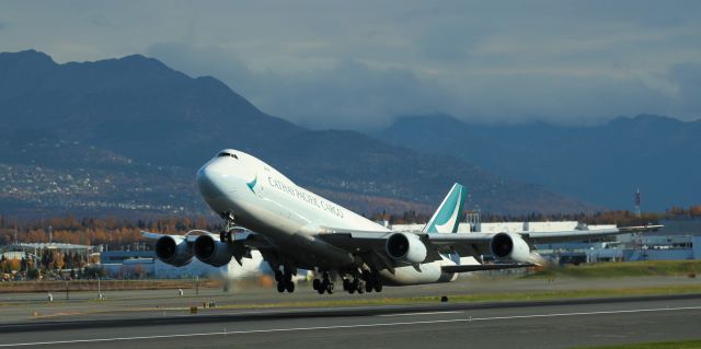 BOEING 747-8 (B-LJE)