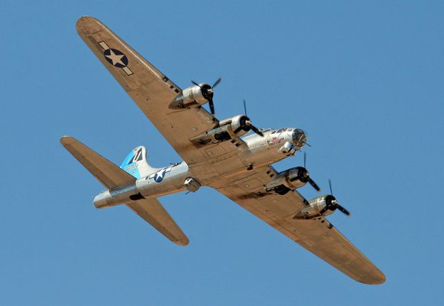 Boeing B-17 Flying Fortress —