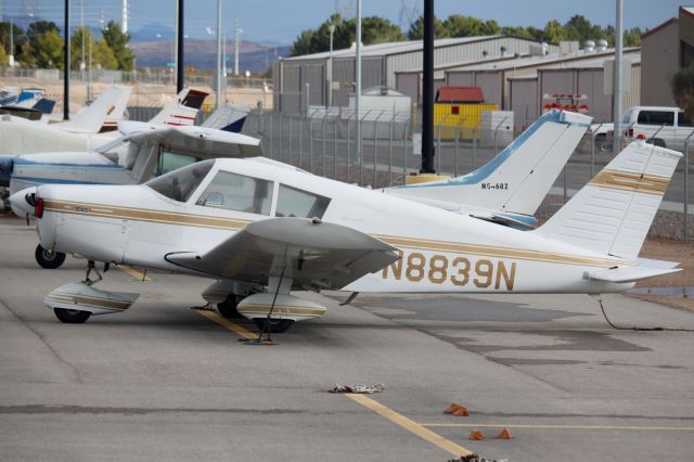 Piper Cherokee (N8839N)