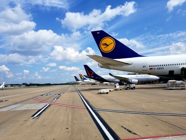 Boeing 747-400 (D-ABVX)