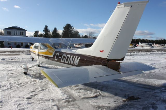 Cessna Skyhawk (C-GDNM)