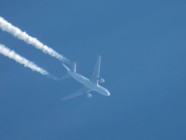 BOEING 767-200 (N791AX)