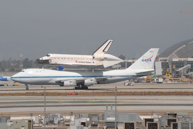 Boeing 747-200 (N905NA)