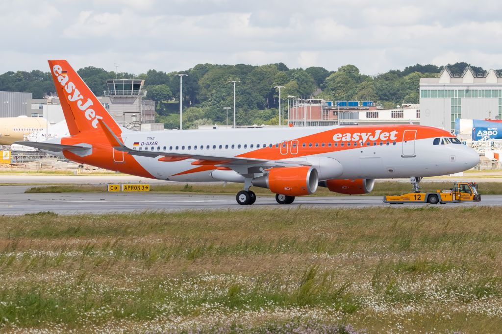 Airbus A320 (D-AXAR)