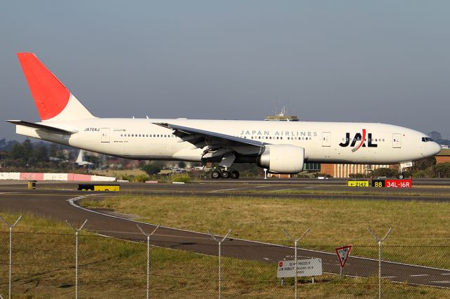 Boeing 777-200 (JA704J) - on 24 November 2012