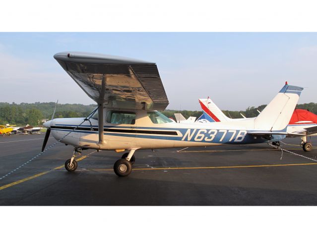 Cessna 152 (N6377B)