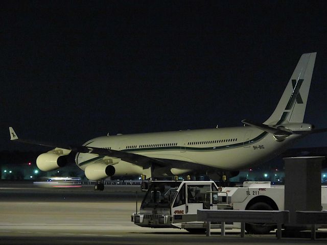 Airbus A340-300 (9H-BIG) - I take a picture on Apr 27, 2017.