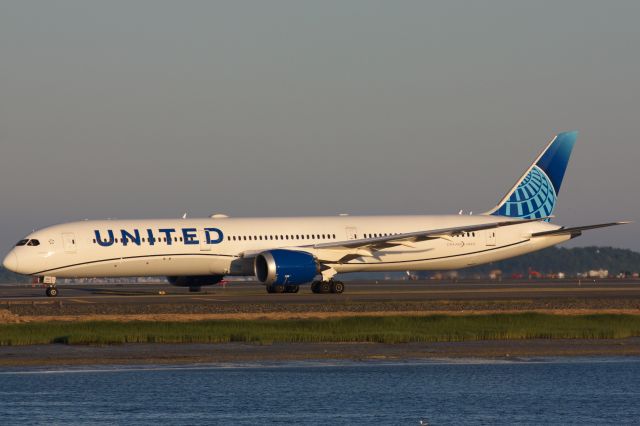 BOEING 787-10 Dreamliner (N12012) - 1 of 2 United B787-10's that diverted to BOS from EWR due to thunderstorms on 7/6/20. 