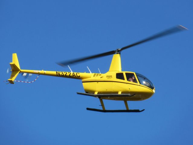 Robinson R-66 (N322AC)
