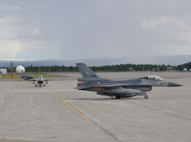 Lockheed F-16 Fighting Falcon (J516) - RNLAF