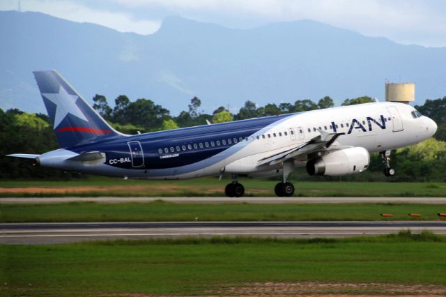 Airbus A320 (CC-BAL)