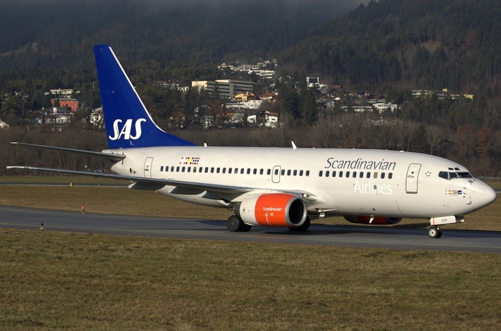 BOEING 737-600 (SE-RER)