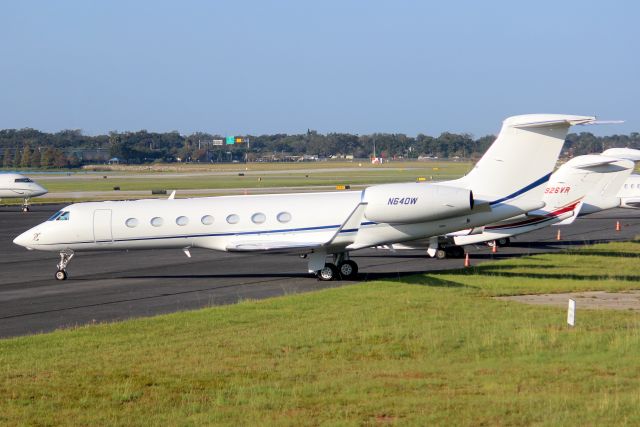 Gulfstream Aerospace Gulfstream V (N640W) - Seen here on 16-Oct-22 having arrived three days earlier for the NBAA-BACE, departing four days later for KHPN.