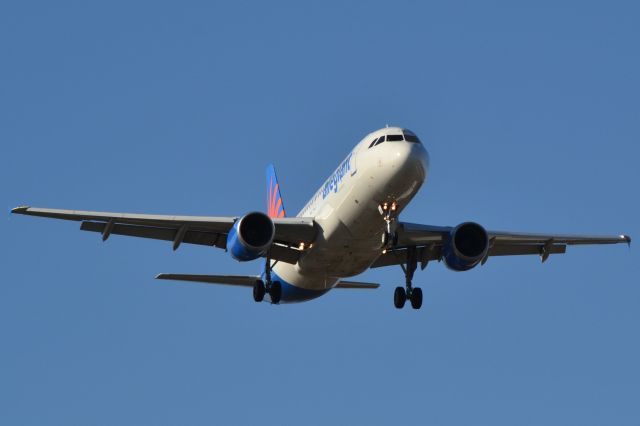 Airbus A320 (N229NV) - Arriving at KJQF - 3/26/18