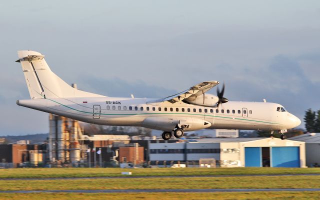 Bombardier CRJ-1000 (S5-ACK) - aero4m atr72-212 s5-ack about to land at shannon this evening 20/10/17.