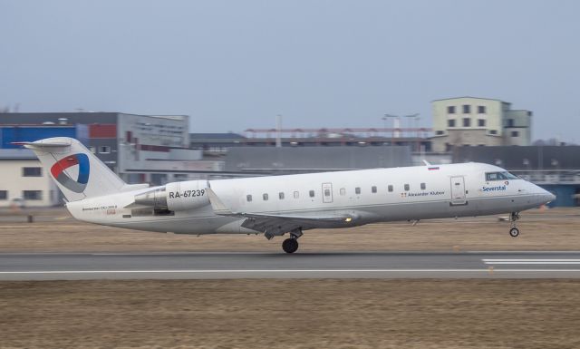 Canadair Regional Jet CRJ-200 (RA-67239)