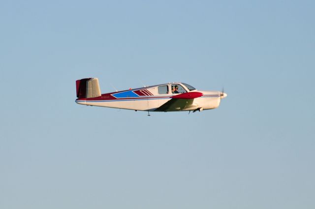 Beechcraft 35 Bonanza (N1904D) - Seen at KFDK on 10/8/2010.