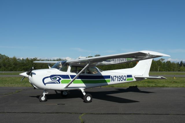 Cessna Skyhawk (N7195Q)