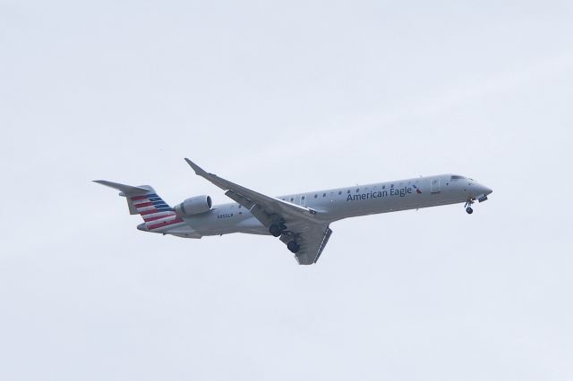 Canadair Regional Jet CRJ-200 (N955LR)