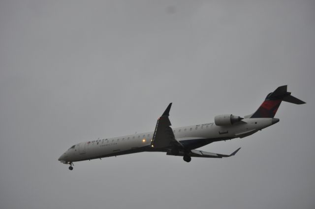 Canadair Regional Jet CRJ-200 (N306PQ)