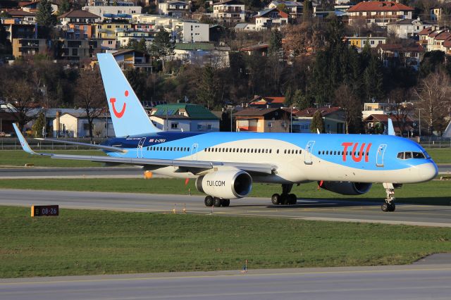 Boeing 757-200 (G-CPEV)