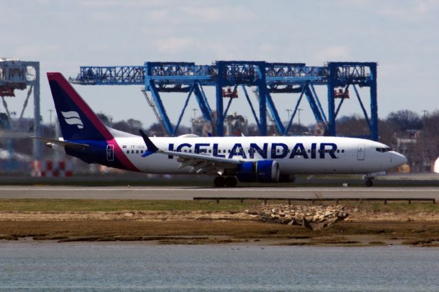 Boeing 737 MAX 8 (TF-ICU) - Icelandair B737 MAX 8 in the airlines new livery arrival to Boston Logan on 4/10/22. 