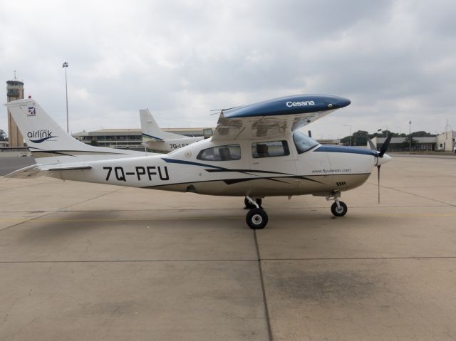 Cessna Centurion (7Q-PFU)