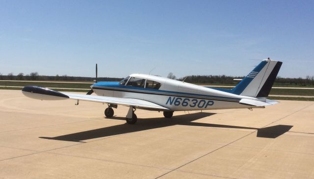 Piper PA-24 Comanche (N6630P)