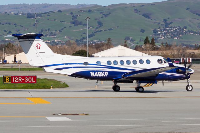 Beechcraft Super King Air 350 (N48KP)