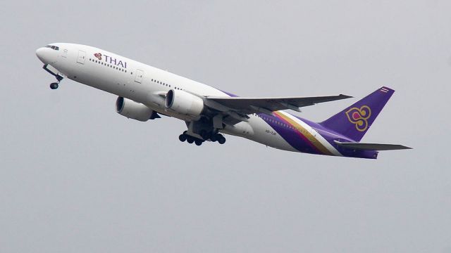 Boeing 777-200 (HS-TJG)