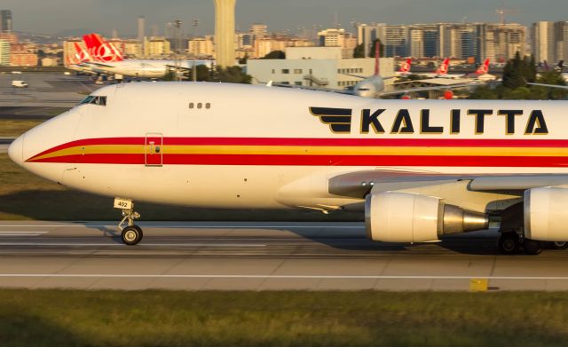 Boeing 747-200 (N402KZ)