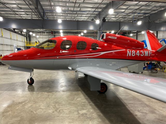 Cirrus Vision SF50 (N843MF)