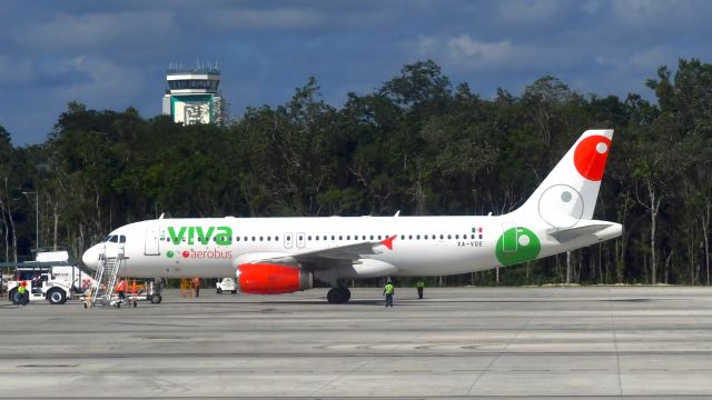 Airbus A320 (XA-VDE) - Viva Aerobus Airbus A320-232 XA-VDE in Tulum