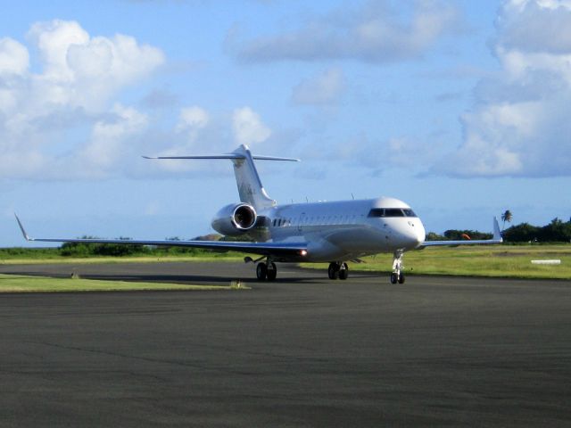 Bombardier Global Express (C-GLUL)