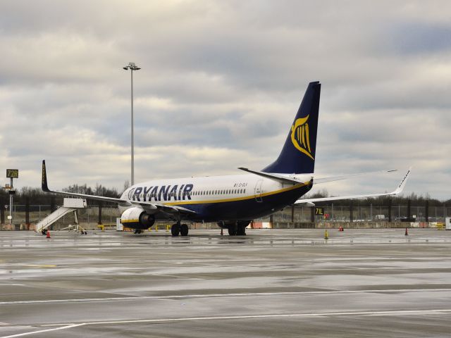 Boeing 737-800 (EI-DLV) - Ryanair Boeing 737-8AS(WL) EI-DLV in London Stansted Airport