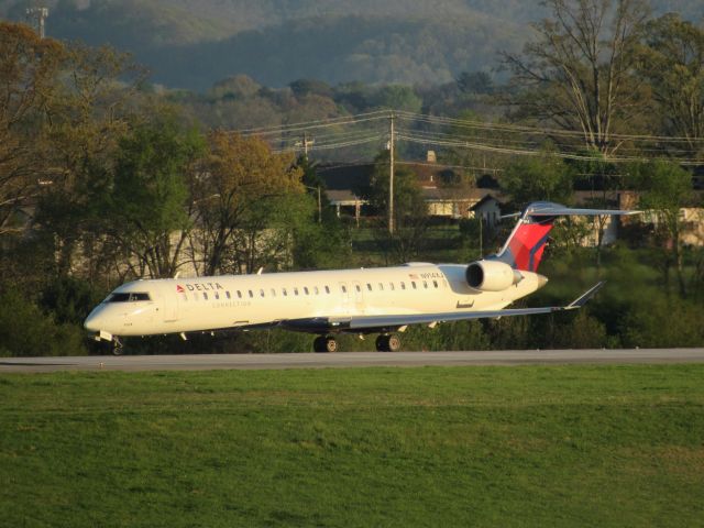 Canadair Regional Jet CRJ-900 (N914XJ)