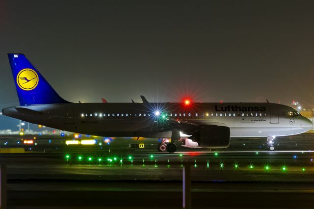 Airbus A320 (D-AING)